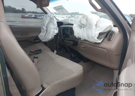 1997 Ford F150 Standard/Xl/Xlt z USA, uszkodzony, nr VIN 1FTDF1722VNC01227